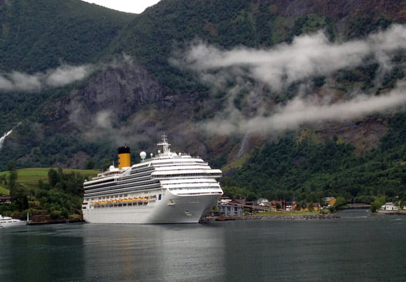 A cruise ship in dock at Flåm A cruise ship in dock at Flåm