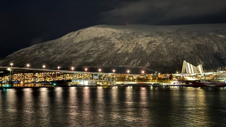 Tromsø Bridge and the Arctic Cathedral in the winter. Photo: David Nikel.