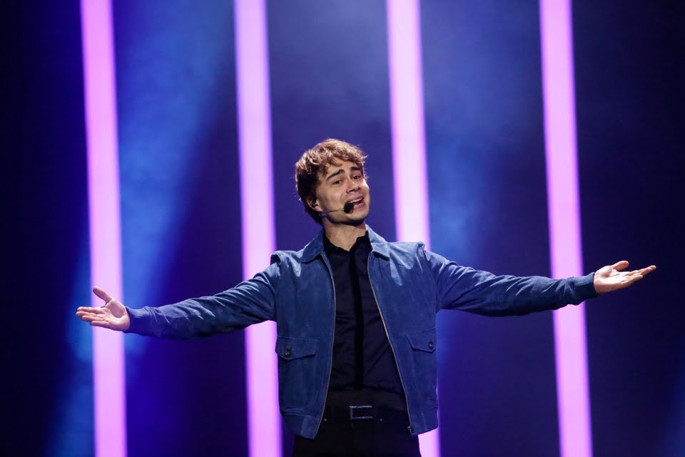 Alexander Rybak performing for Norway at the Eurovision Song Contest in 2018
