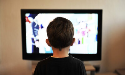 Child watching Norwegian TV