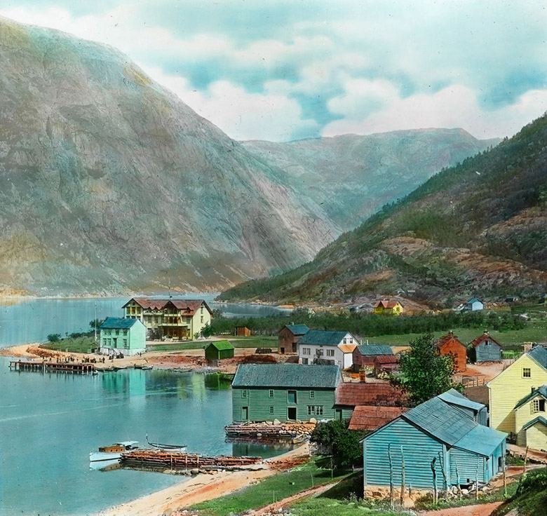 The Norwegian town Eidfjord around the year 1900