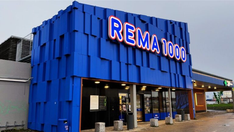 Rema 1000 supermarket in Trondheim. Photo: David Nikel.