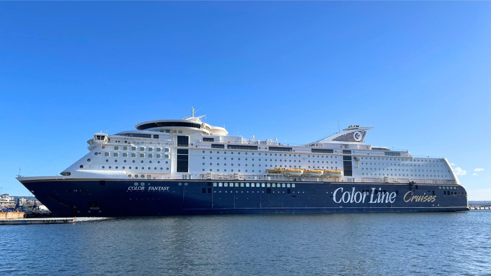 Color Fantasy cruise ferry docked in Oslo. Photo: Malte Florian Klein / Shutterstock.com.