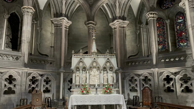The high altar inside Nidaros Cathedral surrounded by the octagon. Photo: David Nikel.
