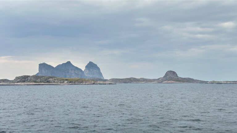 Træna archipelago seen from the sea. Photo: David Nikel.