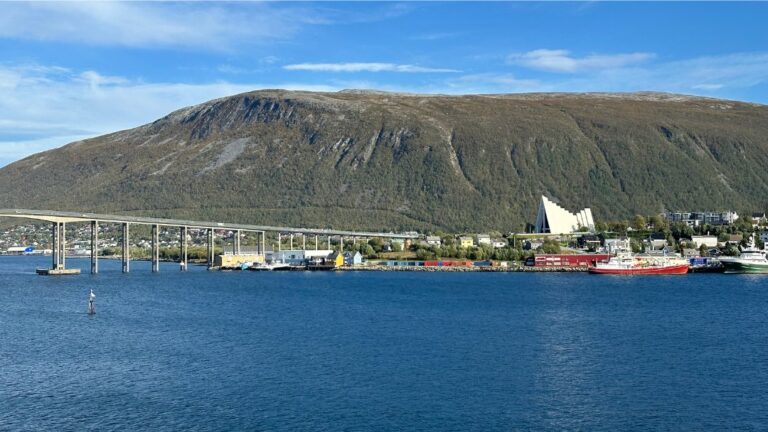 Tromsø bridge and the Arctic cathedral. Photo: David Nikel.