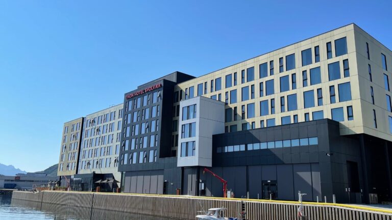 Exterior of Thon Hotel Svolvær. Photo: David Nikel.